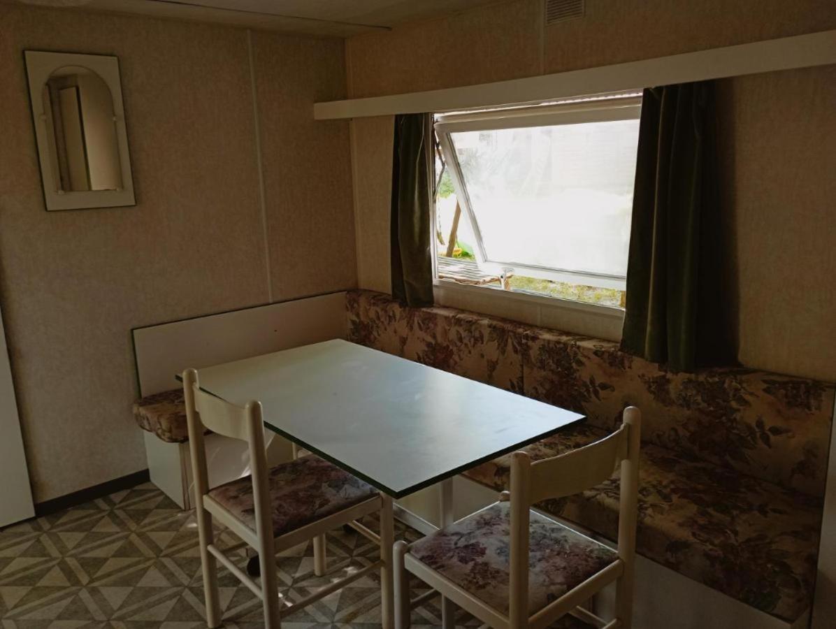 Mobil Home Faux-la-Montagne Exteriör bild